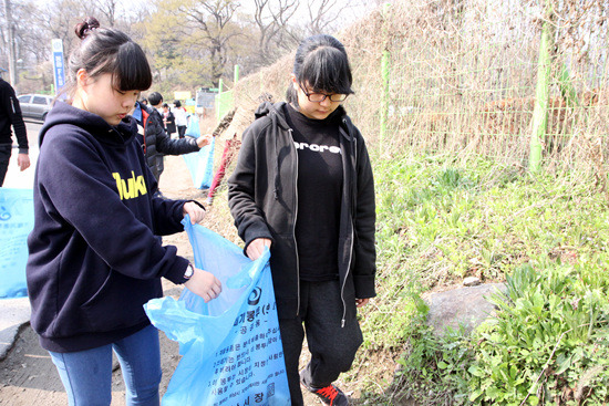 56ebe03037f317b1ed5a20f2c8407e455695e573