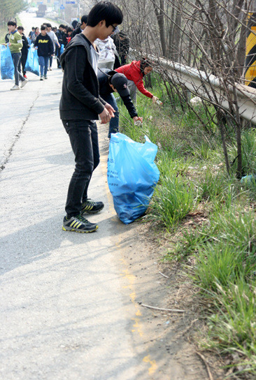 574d1652a63e25fc31f80039042d64345695e566