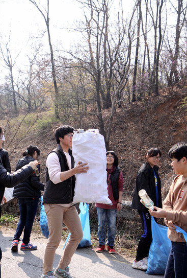 76f12272fb644684bb84f9bd5fd6e9e85695e57d