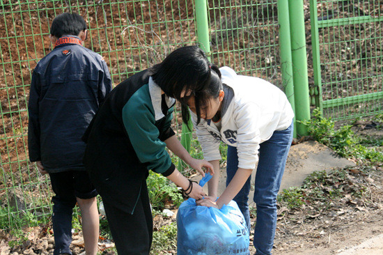 e924fc2041b781a7ff5d118b0387585d5695e56b